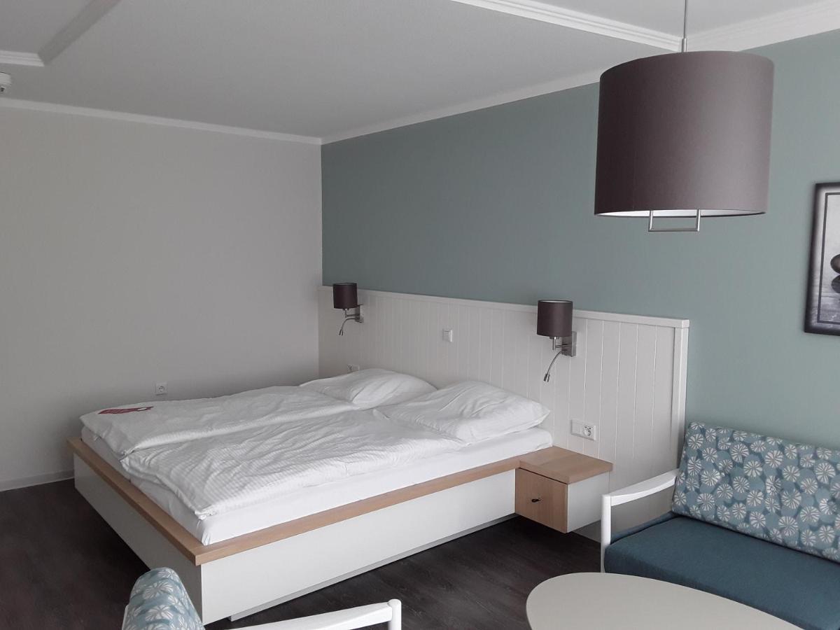 Mingers Hotel Нойхарлингерзийл Екстериор снимка