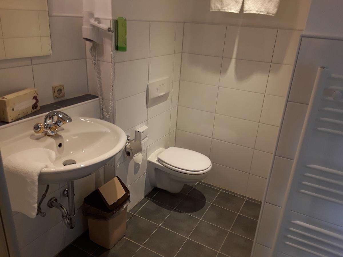 Mingers Hotel Нойхарлингерзийл Екстериор снимка