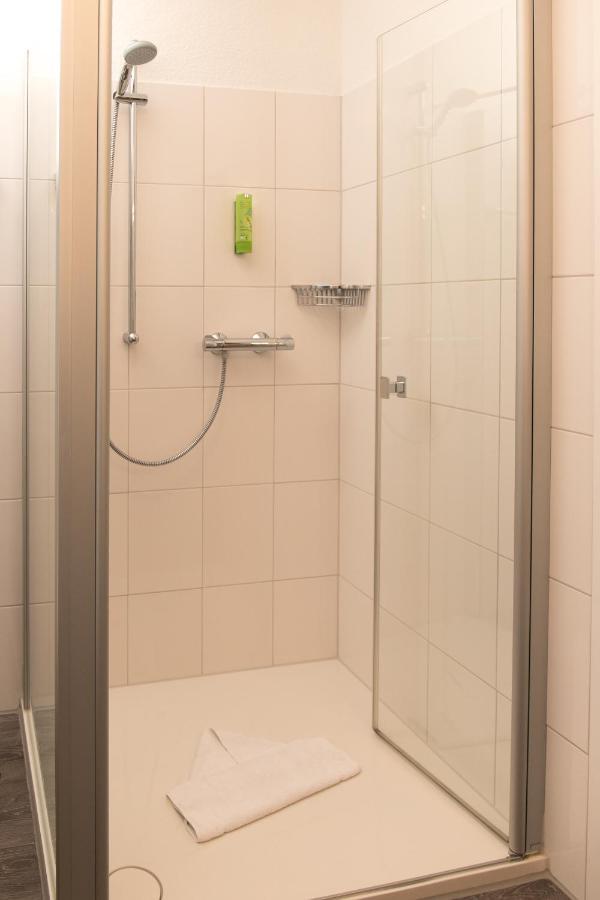 Mingers Hotel Нойхарлингерзийл Екстериор снимка